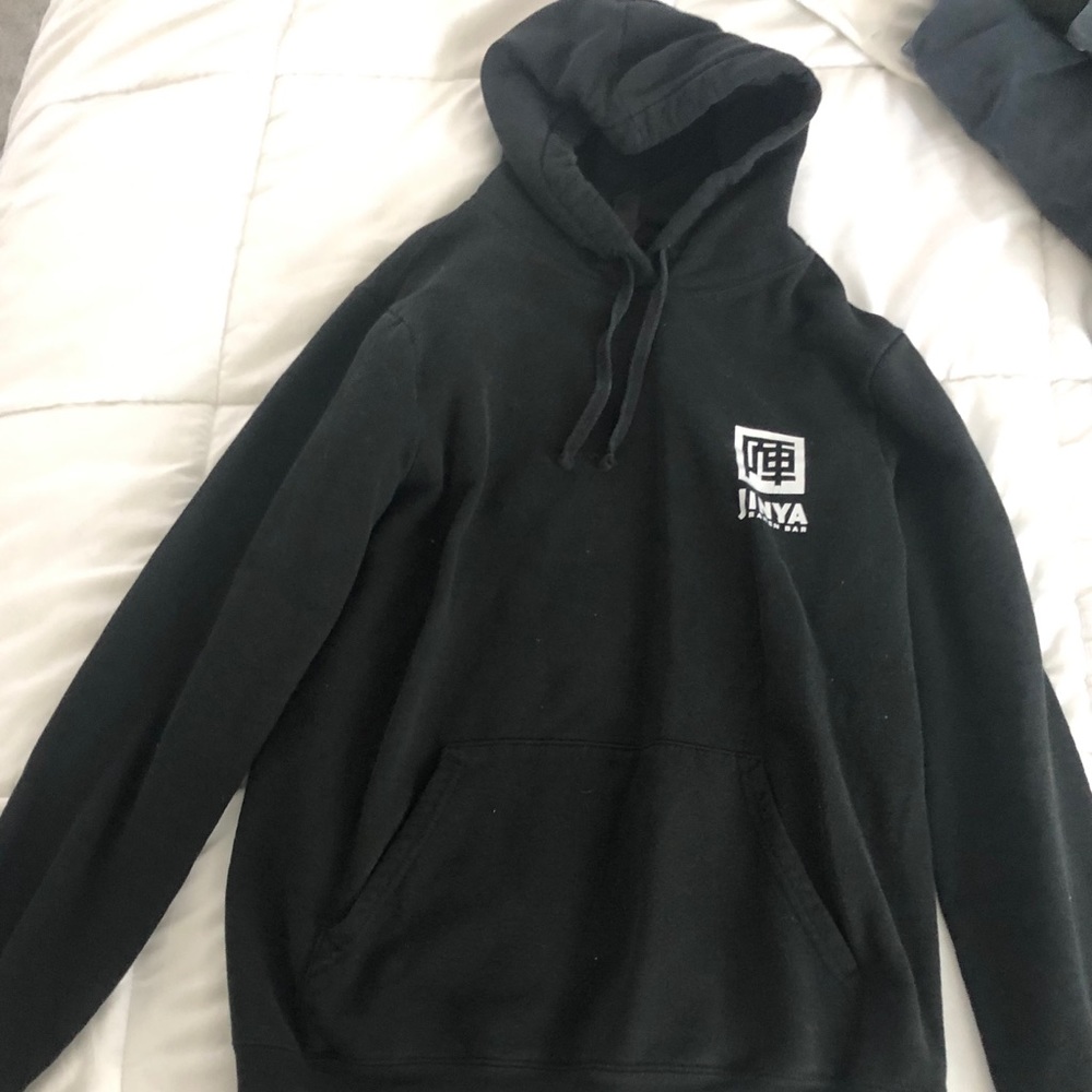 ‘Jinya ramen bar’ hoodie
